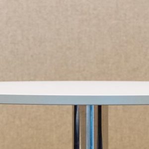 BMV Steelcase Arbeitsplatz Besprechungstisch