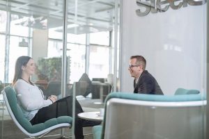 BMV Steelcase Schauraum Besprechungszimmer