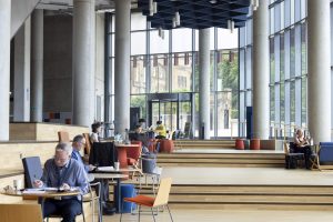 Austattung der Uni Glasgow von Steelcase