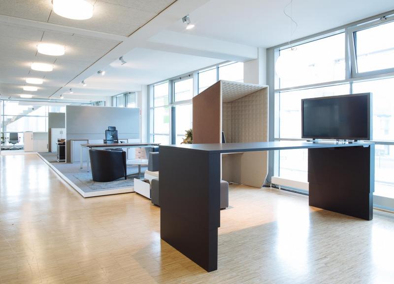 BMV Steelcase Schauraum