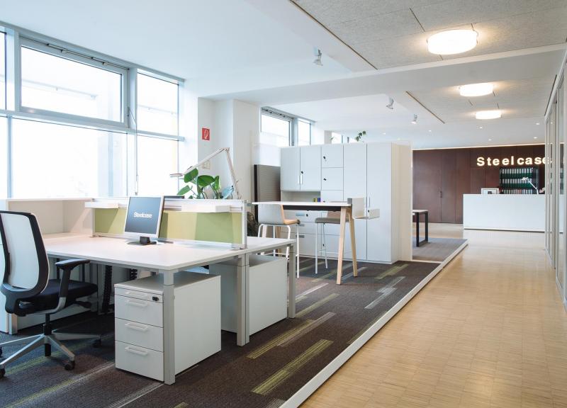BMV Steelcase Schauraum